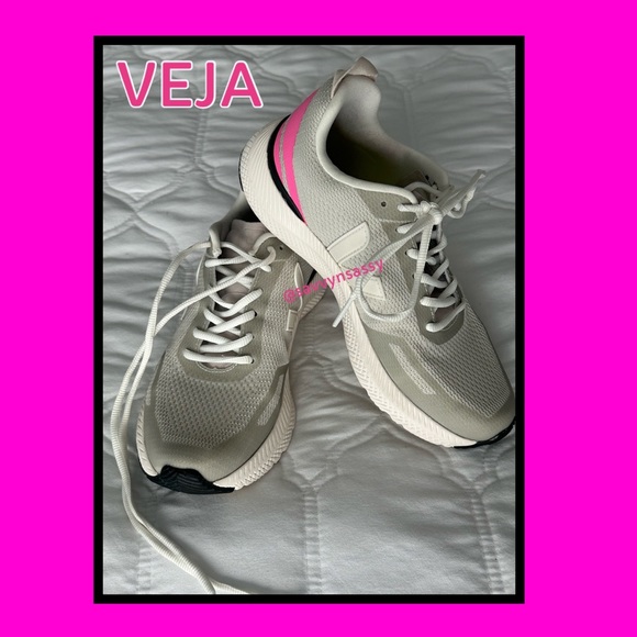 VEJA Impala Running Shoes - Picture 2 of 7